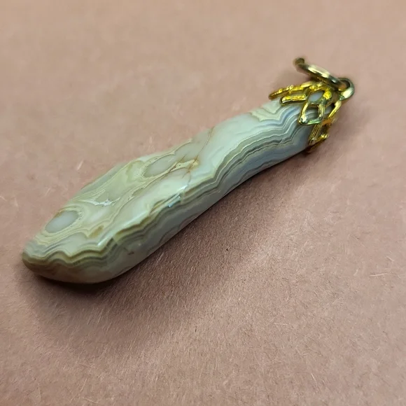 Polished Stone Pendant - Picture 3 of 3